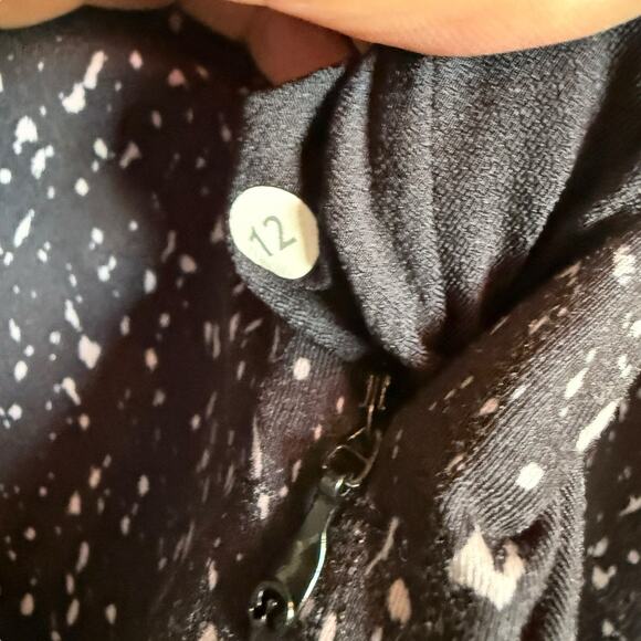 Lululemon Size 12 Go‎ The Distance 1/2 Zip Butterfly Texture Mink Berry Black - Picture 10 of 12
